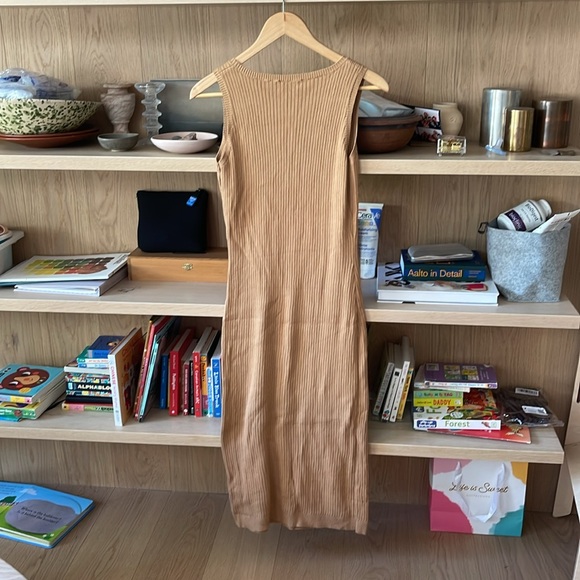 Emma Knudsen camel ribbed body con dress size small - Picture 2 of 4